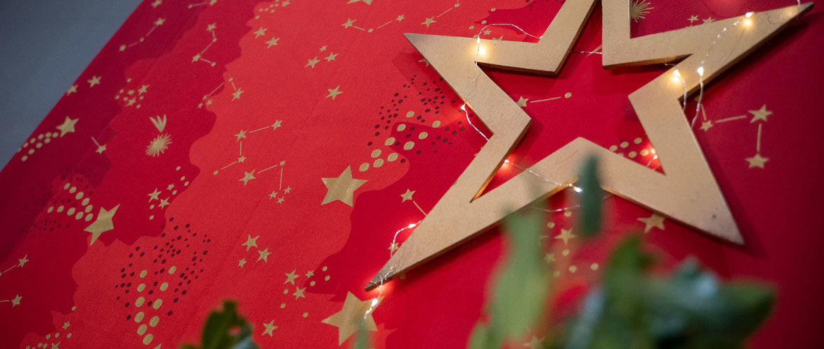 Une étoffe de Noël étoilée et scintillante pour le Marché de Noël 2022 | M+ Mulhouse