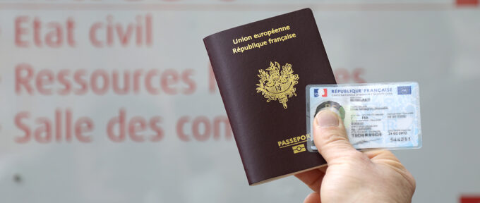 Cartes d’identité et passeports : gare à l’embouteillage !